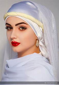 Abaya Arab