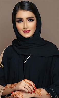 Pocket Sleeve Abaya