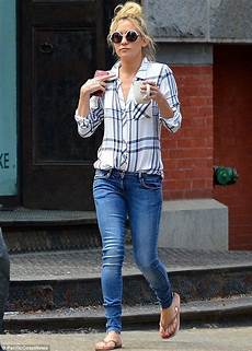 Abaya With Jeans