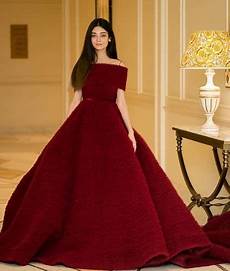 Noor Abaya