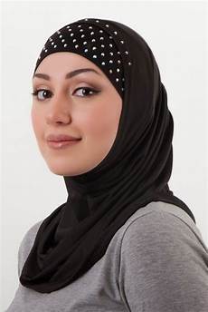 Noor Abaya